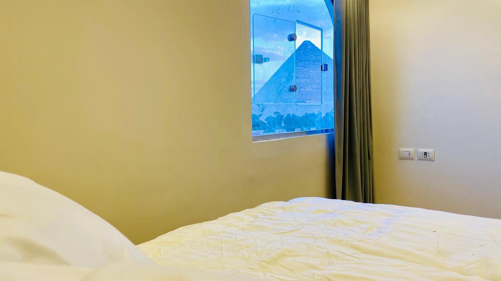 Oh Pyramids View Hotel Kafrat al Jabal Exterior photo