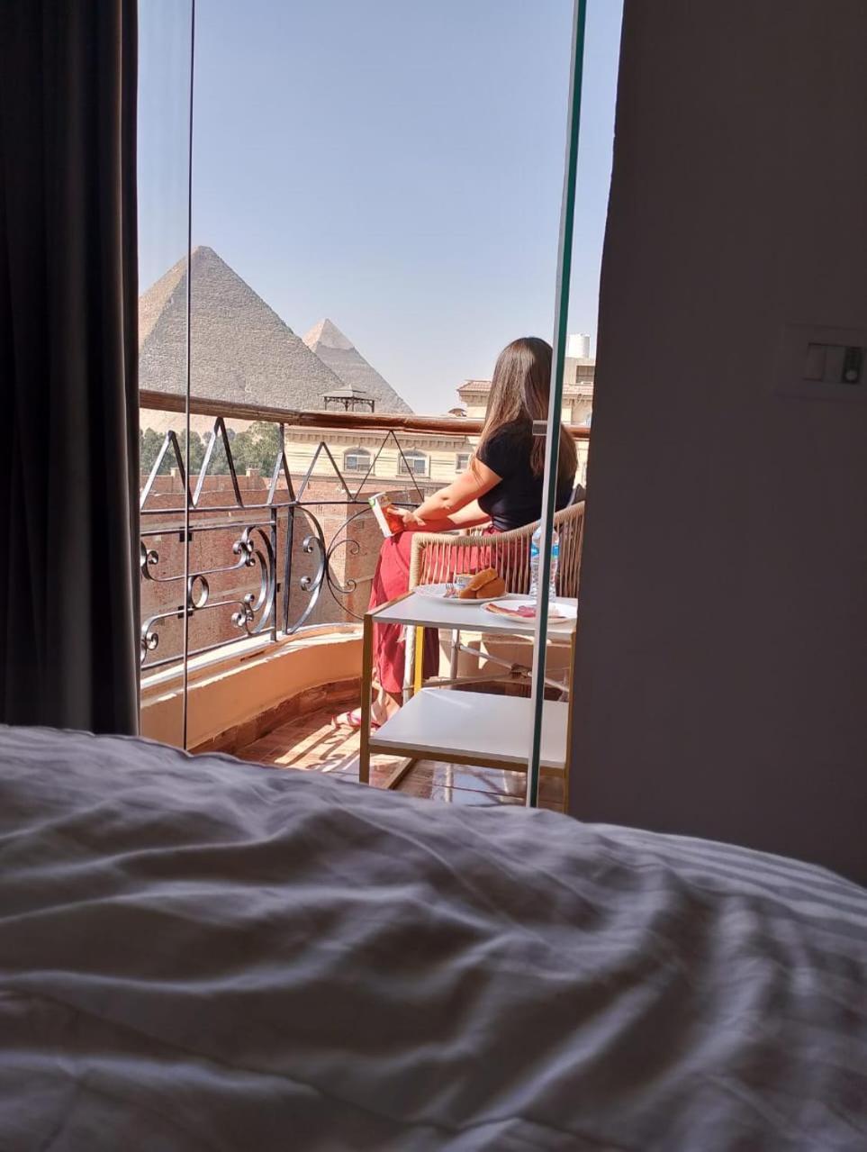 Oh Pyramids View Hotel Kafrat al Jabal Exterior photo